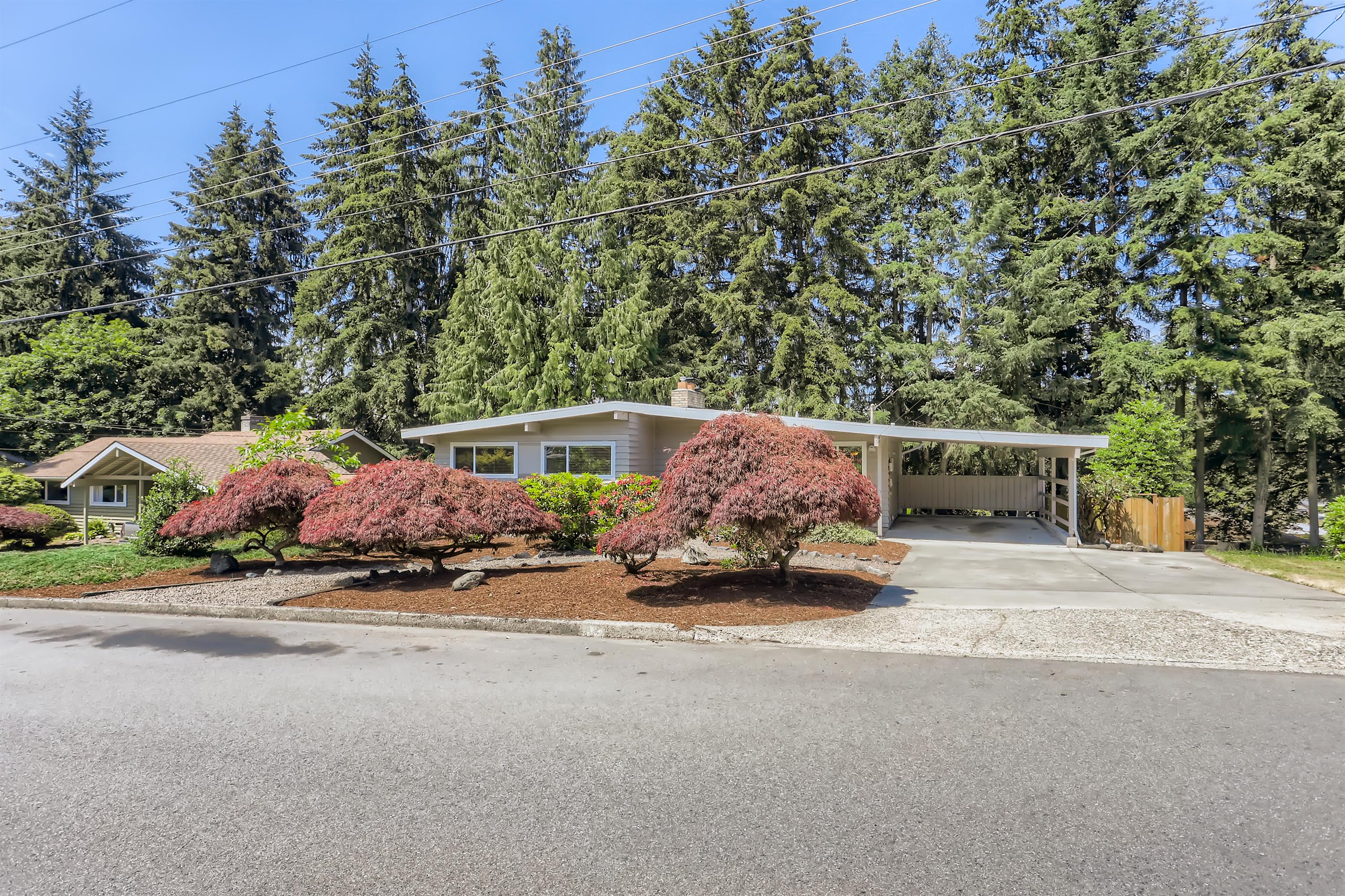 33 158th Place SE
