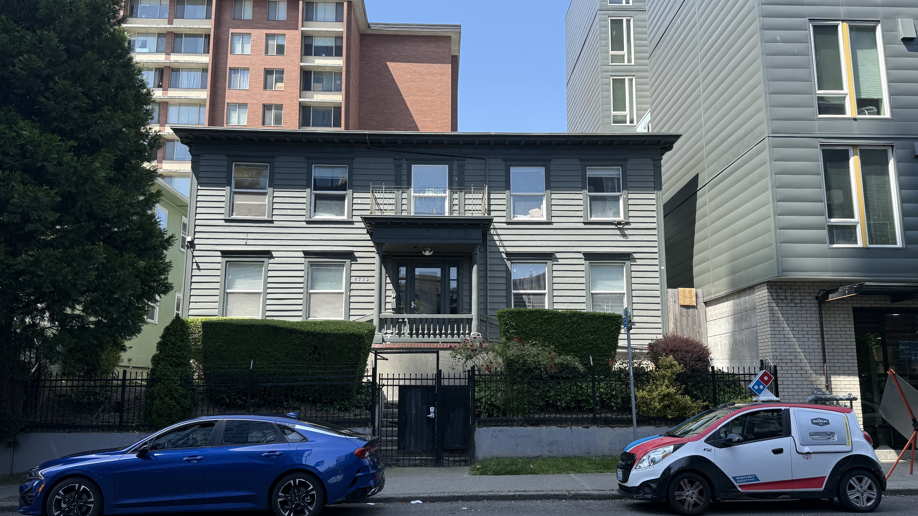 4713 Brooklyn Ave NE - 2